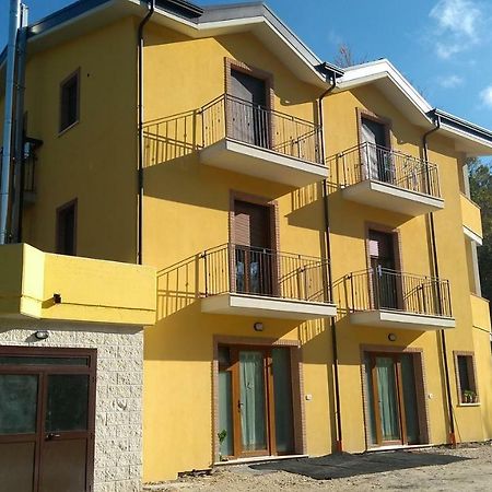 Villa Center Appartamenti Nel Verde In Citta Καμπομπάσο Εξωτερικό φωτογραφία