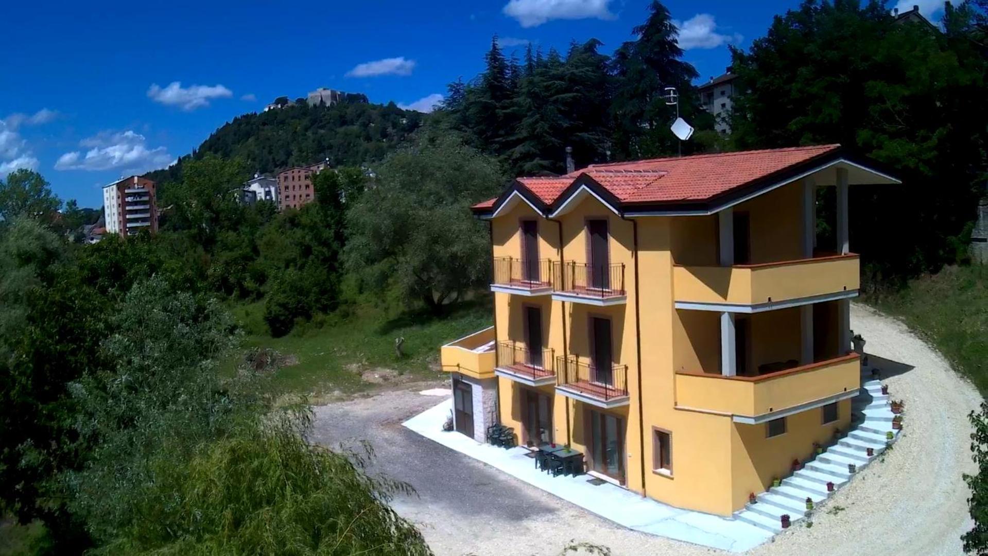 Villa Center Appartamenti Nel Verde In Citta Καμπομπάσο Εξωτερικό φωτογραφία
