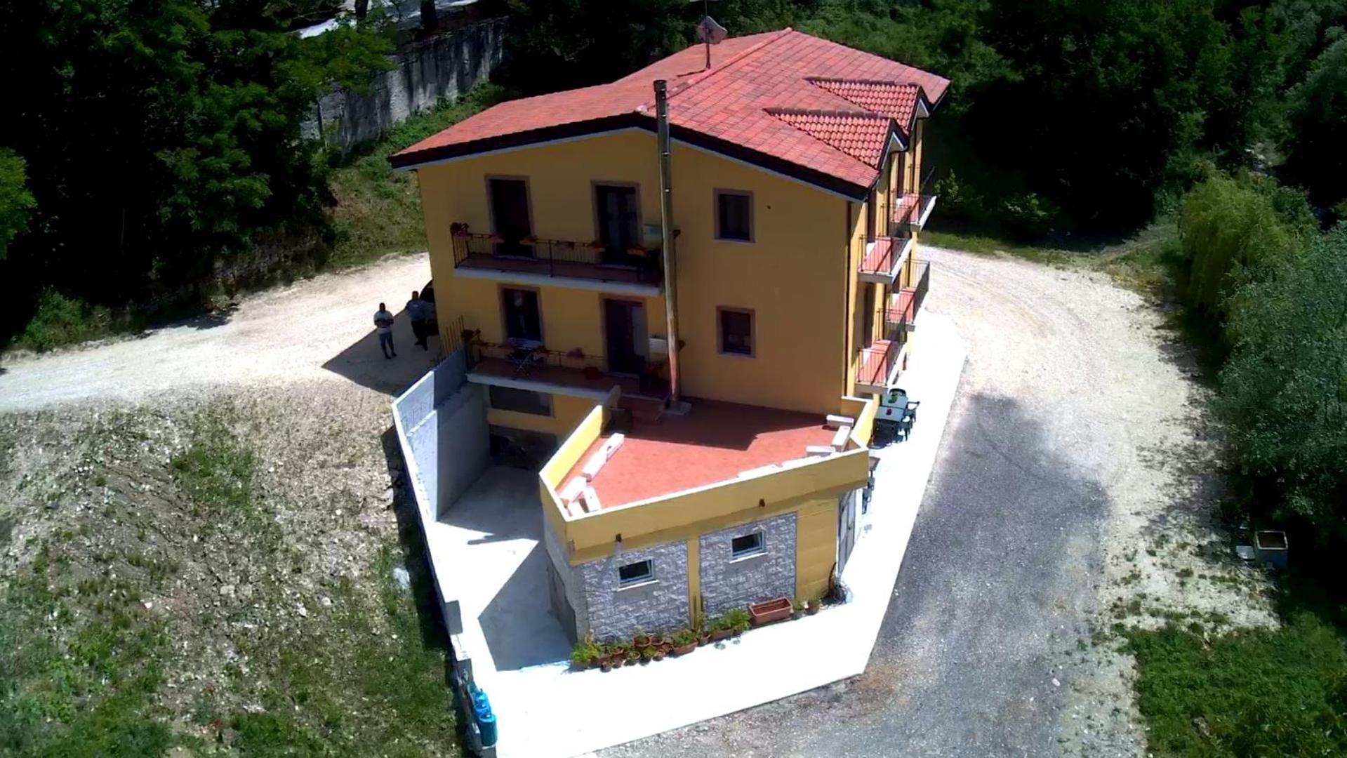 Villa Center Appartamenti Nel Verde In Citta Καμπομπάσο Εξωτερικό φωτογραφία