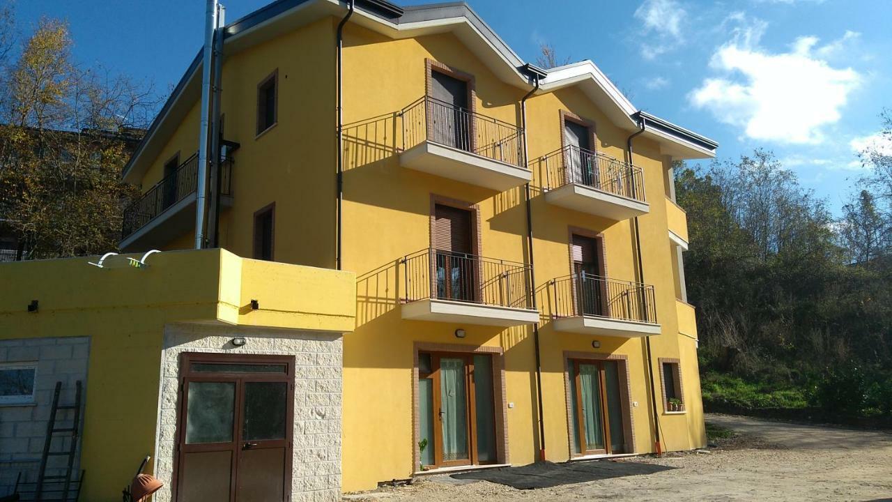 Villa Center Appartamenti Nel Verde In Citta Καμπομπάσο Εξωτερικό φωτογραφία